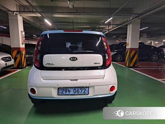 Kia Soul EV 2018 Белый из Кореи, фото 6