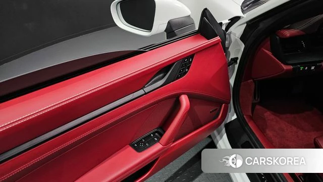 Porsche 911(992) id 4229770 из Кореи 16