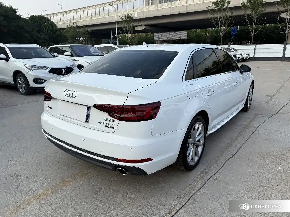 Audi A4L id 4565448 из Китая 7