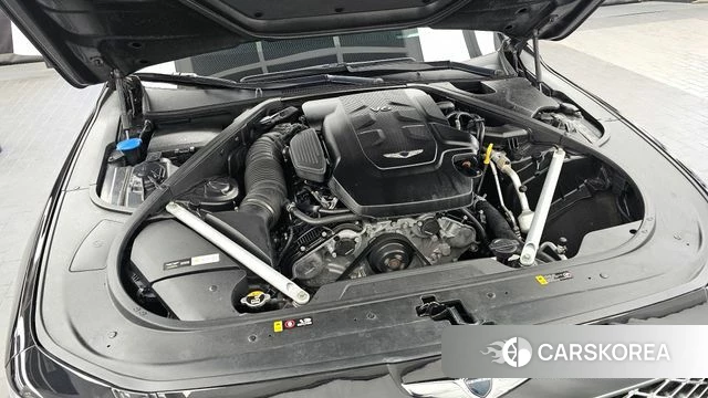 Genesis G90 id 4294464 из Кореи 34