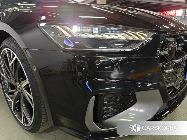 Audi A7L id 4274137 из Китая 13