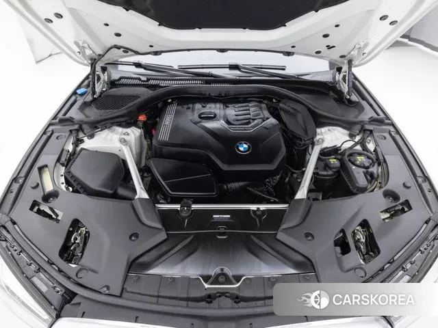 BMW 5 Series (G30) id 3258364 из Кореи 16