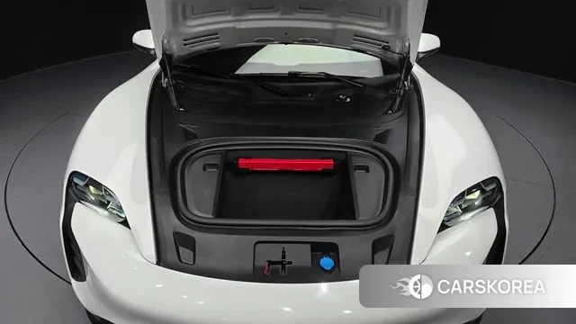 Porsche Taycan id 3690086 из Кореи 16