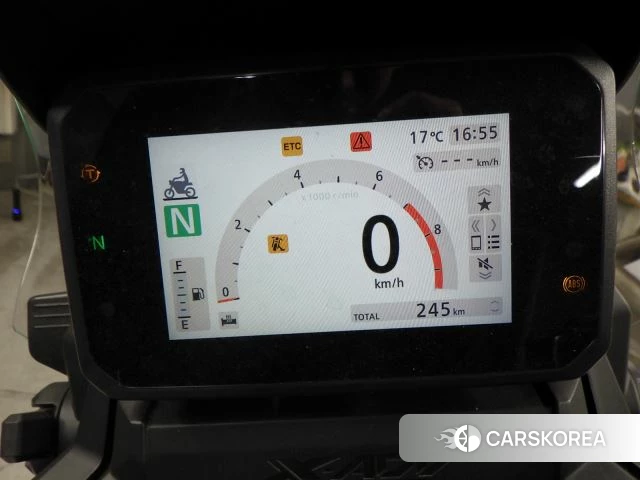 Honda X-ADV 750 id 4184401 из Японии 20