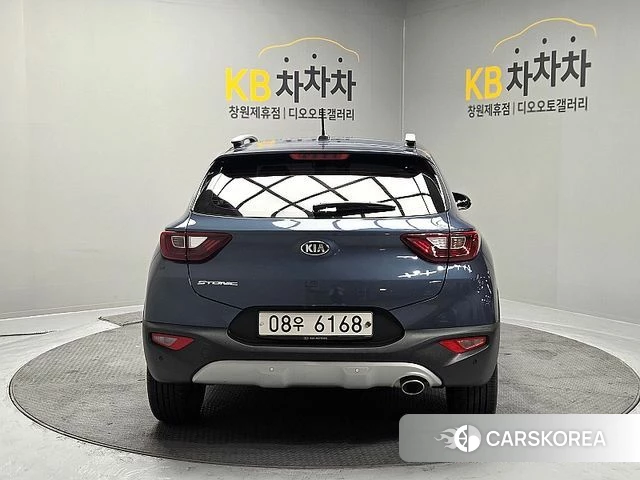 Kia Stonic id 3834989 из Кореи 14