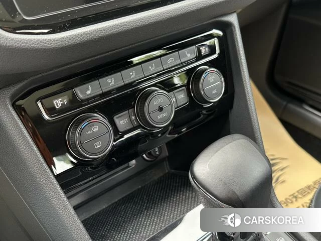 Volkswagen Tiguan L id 4238129 из Китая 22