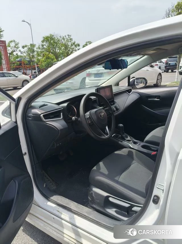 Toyota Corolla 2023 Белый из Китая, фото 6