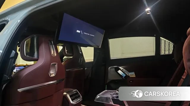 BMW 7 Series (G70) id 3706160 из Кореи 15