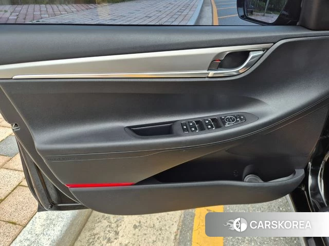 Hyundai The New Grandeur IG id 4600050 из Кореи 16