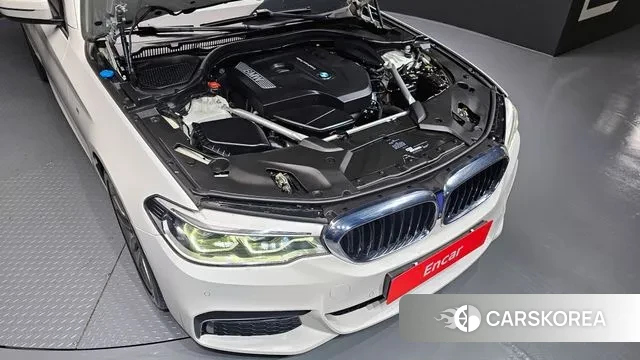 BMW 5 Series (G30) id 3386269 из Кореи 16