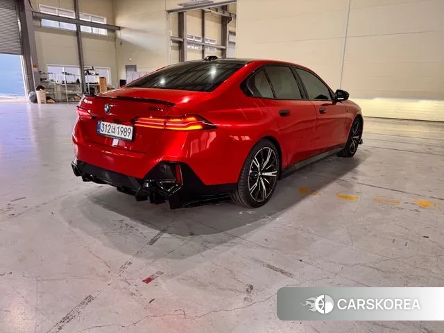 BMW 5 Series (G60) id 3371719 из Кореи 9