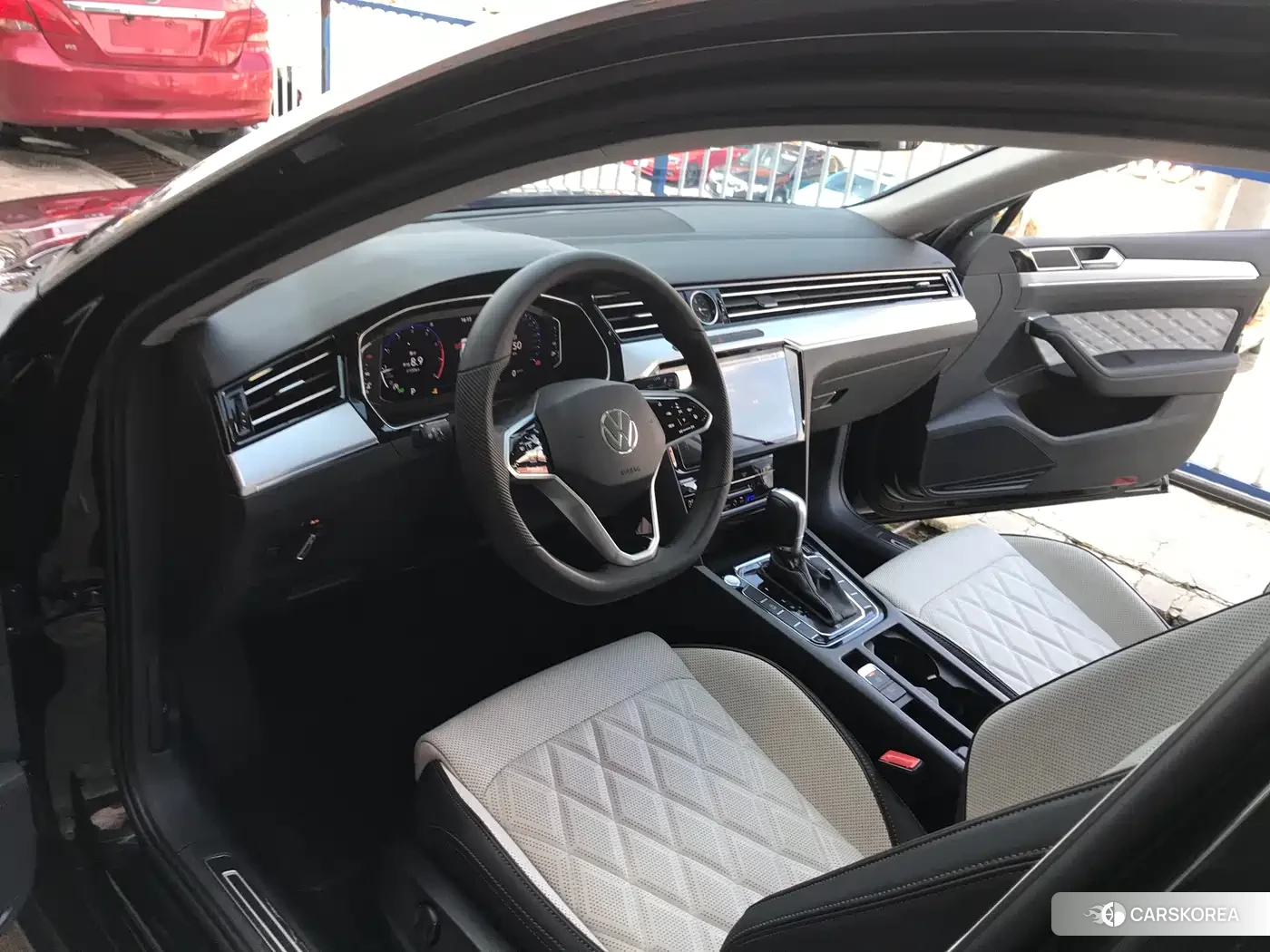 Volkswagen Magotan id 4553638 из Китая 11