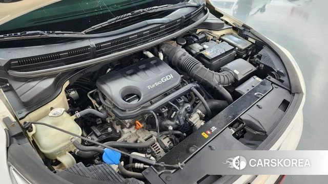 Kia Stonic id 4615292 из Кореи 28