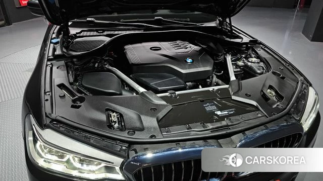 BMW 5 Series (G30) id 4573855 из Кореи 26