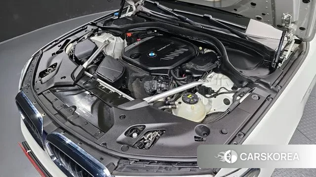 BMW 5 Series (G30) id 3788814 из Кореи 16