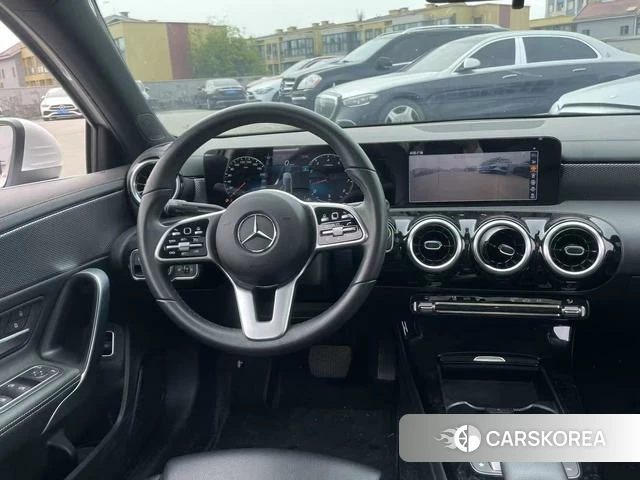 Mercedes-Benz Class A 2020 Белый из Китая, фото 6