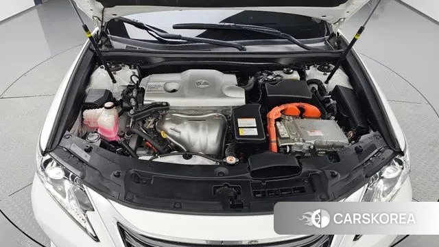 Lexus New ES300h id 3666996 из Кореи 16