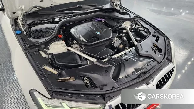 BMW 5 Series (G30) id 3707396 из Кореи 16