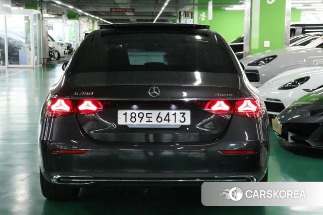 Mercedes-Benz E-Class W214 id 4739706 из Кореи 16