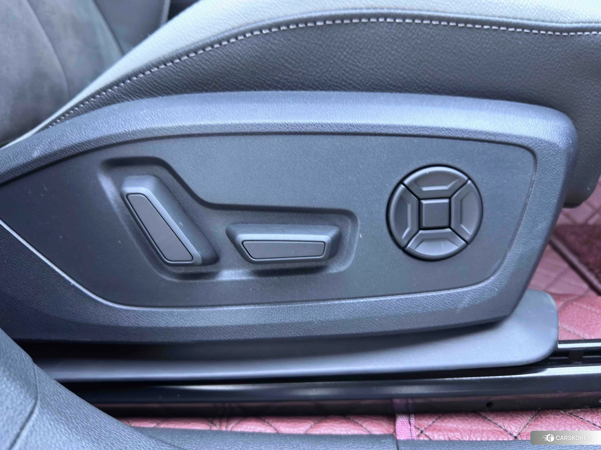 Audi Q3 id 4498654 из Китая 18