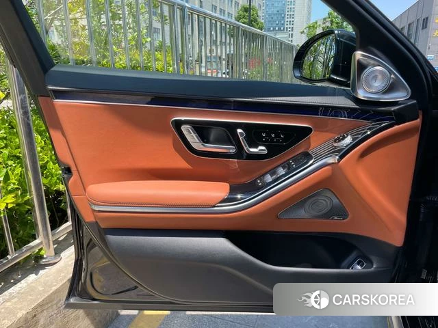 Mercedes-Benz S-class id 4399768 из Китая 20