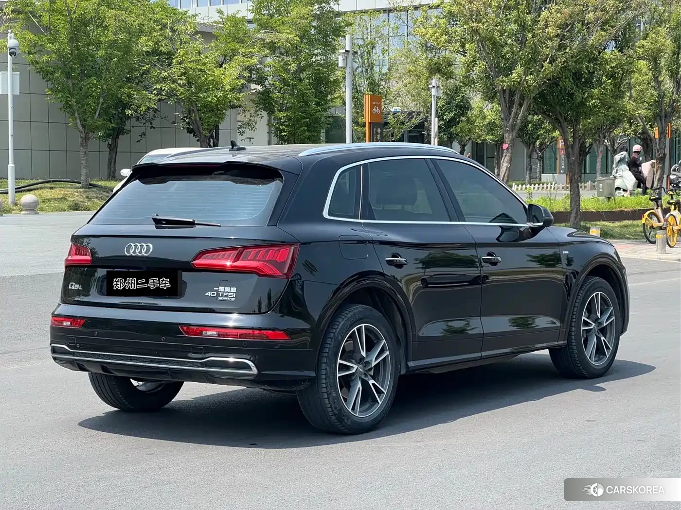 Audi Q5L 2018 Черный из Китая, фото 6