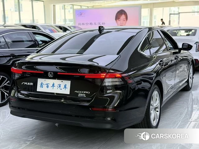 Honda Accord id 4301700 из Китая 7