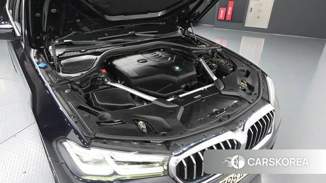 BMW 5 Series (G30) id 4355362 из Кореи 16