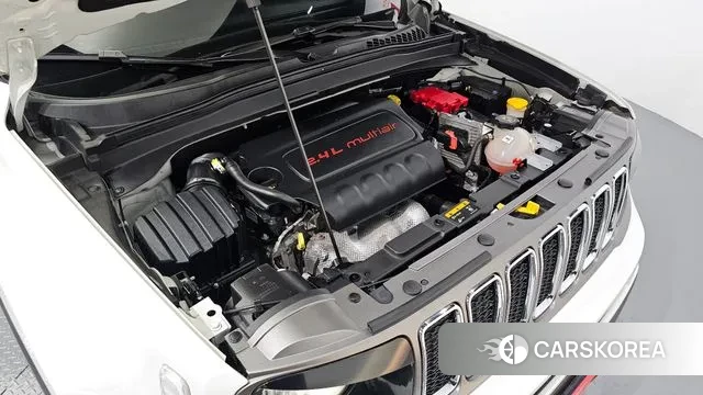 Jeep Renegade id 3291995 из Кореи 16