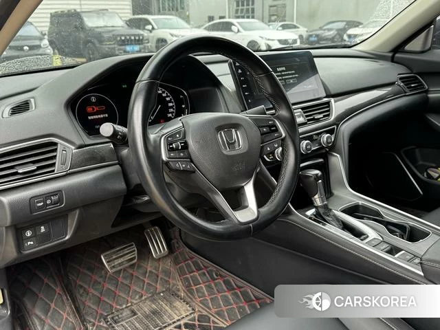 Honda Accord id 4380609 из Китая 13