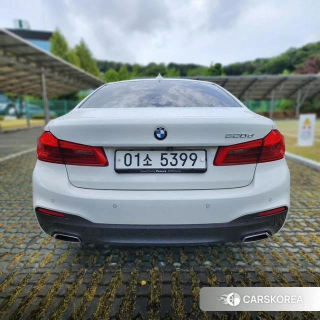BMW 5 Series (G30) id 4610606 из Кореи 16