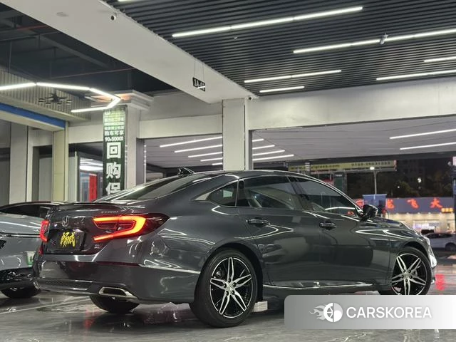 Honda Accord id 4307043 из Китая 12