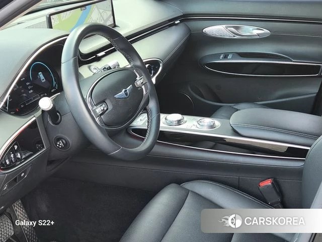 Genesis GV70 id 3916337 из Кореи 16