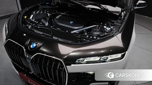 BMW 7 Series (G70) id 2998018 из Кореи 16