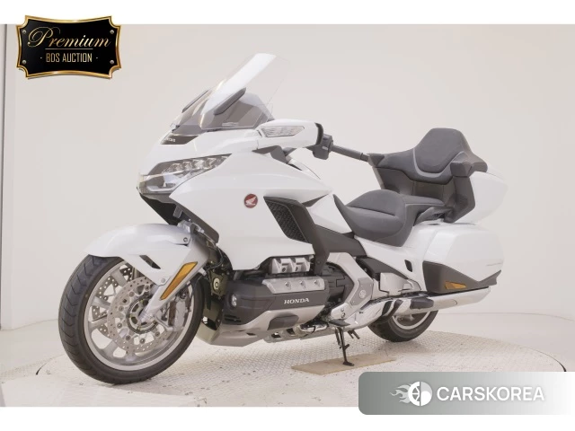 Honda GL1800 TOUR DCT 2026 из Японии