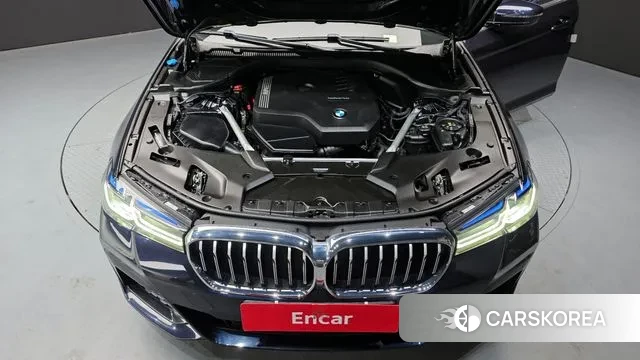 BMW 5 Series (G30) id 3670537 из Кореи 16