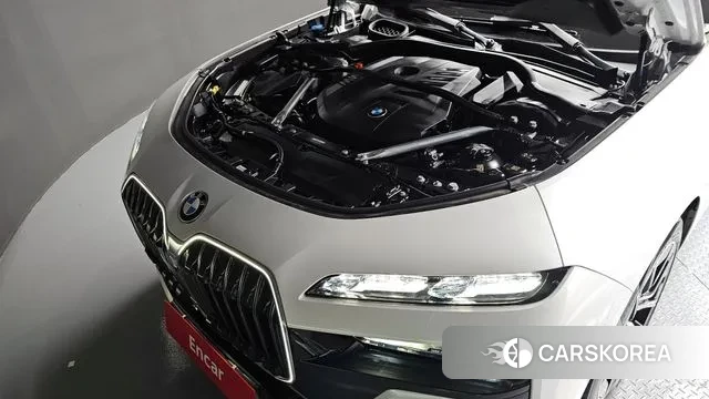 BMW 7 Series (G70) id 3751009 из Кореи 16