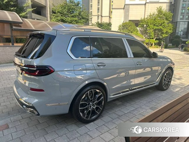 BMW X7 (G07) 2026 Цвет галактики из Кореи, фото 6