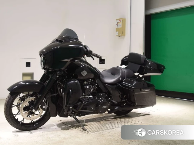 Проданный Harley-Davidson Street Glide FLHXS1870 2023 из Японии, фото 2