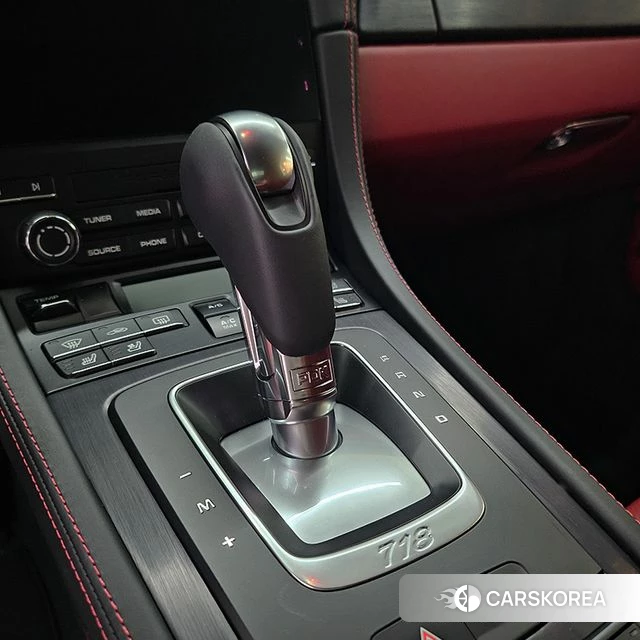 Porsche 718 Boxster 2025 Черный из Кореи, фото 6