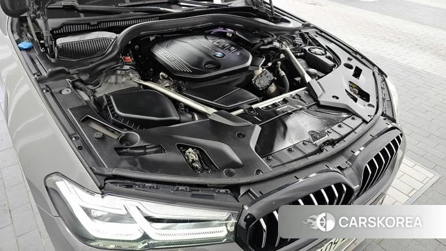 BMW 5 Series (G30) id 3872350 из Кореи 16