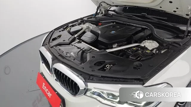 BMW 5 Series (G30) id 3259443 из Кореи 16