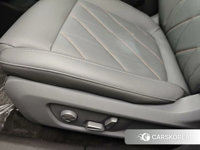 Dark blue car Dark blue S05 2025 Белый из Китая, фото 6