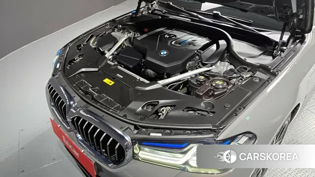 BMW 5 Series (G30) id 3003590 из Кореи 16