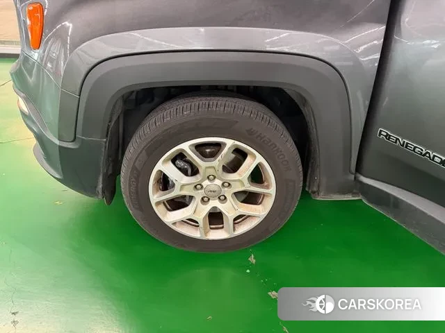 Jeep Renegade id 3732877 из Кореи 8