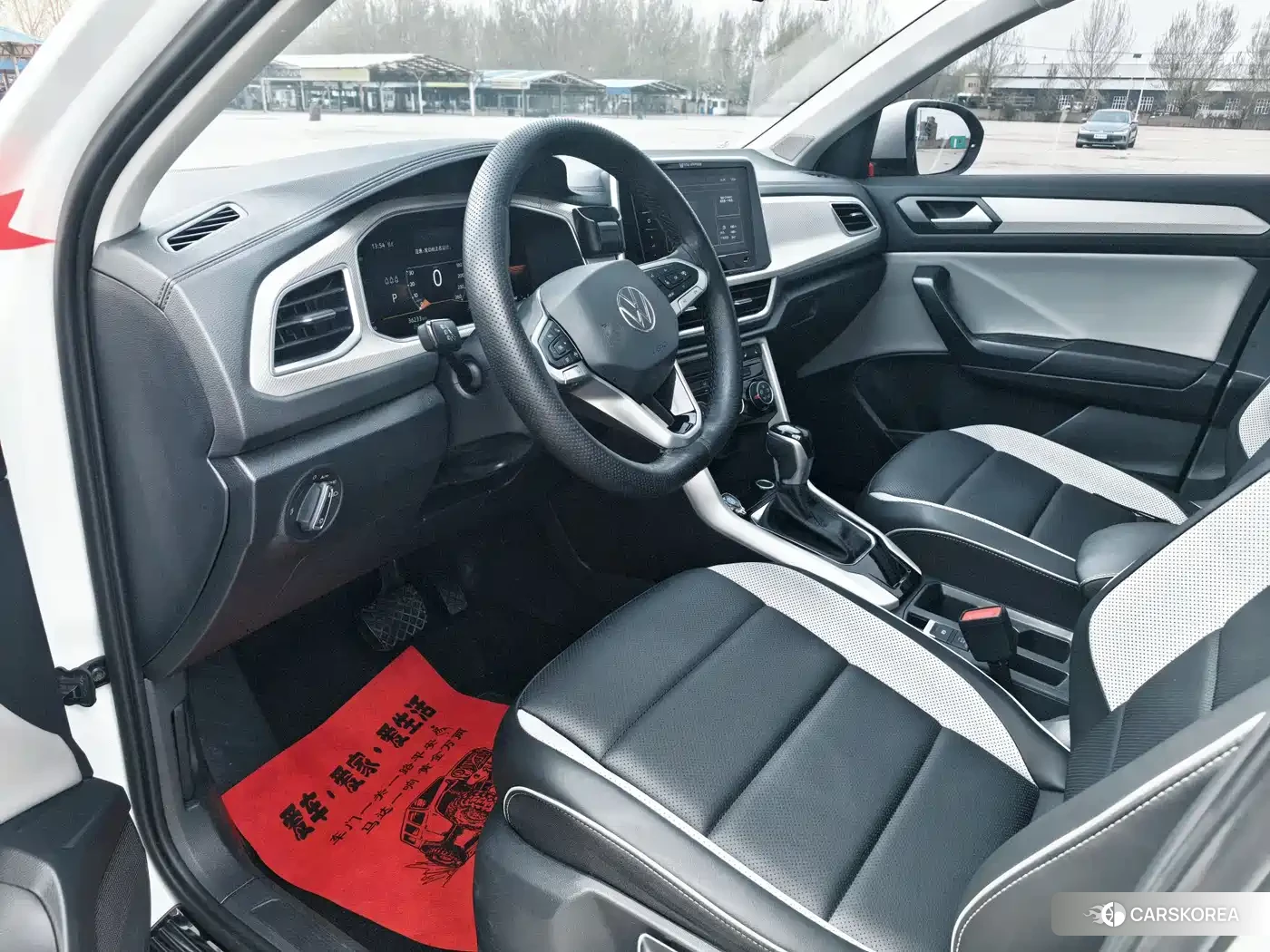 Volkswagen T-Roc 2024 Белый из Китая, фото 6
