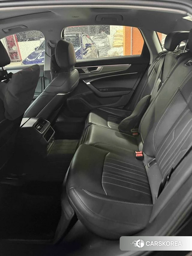 Audi A6L id 4240931 из Китая 12