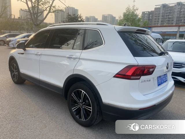 Volkswagen Tiguan L id 4257975 из Китая 10