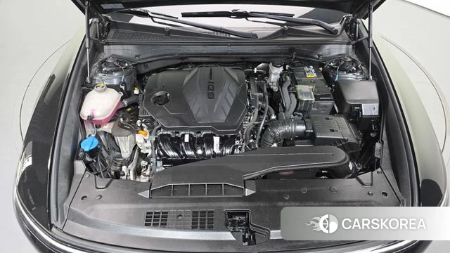 Hyundai Grandeur (GN7) id 4848185 из Кореи 32