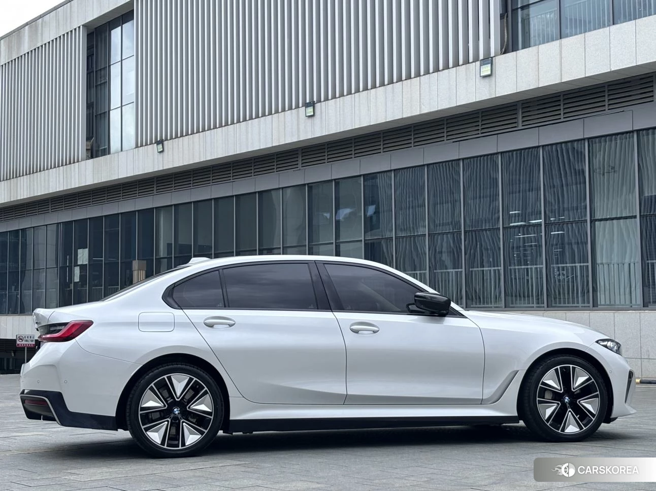 BMW i3 id 4513625 из Китая 14